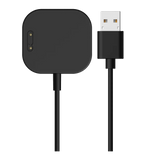 Svart magnetisk laddare med USB-kontakt för Xplora X6 Play. Visar laddplattan med två guldkontakter och en USB-A-kontakt för enkel anslutning.